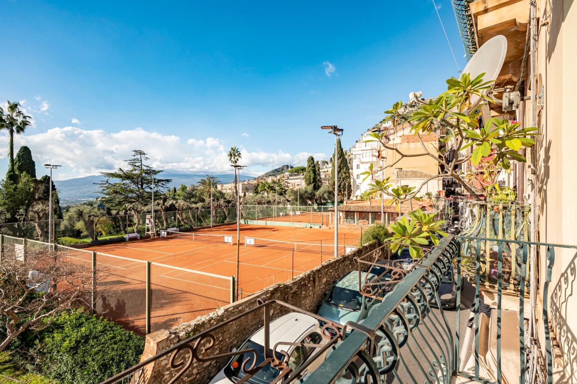 I Naviganti Apartment Taormina Bagian luar foto