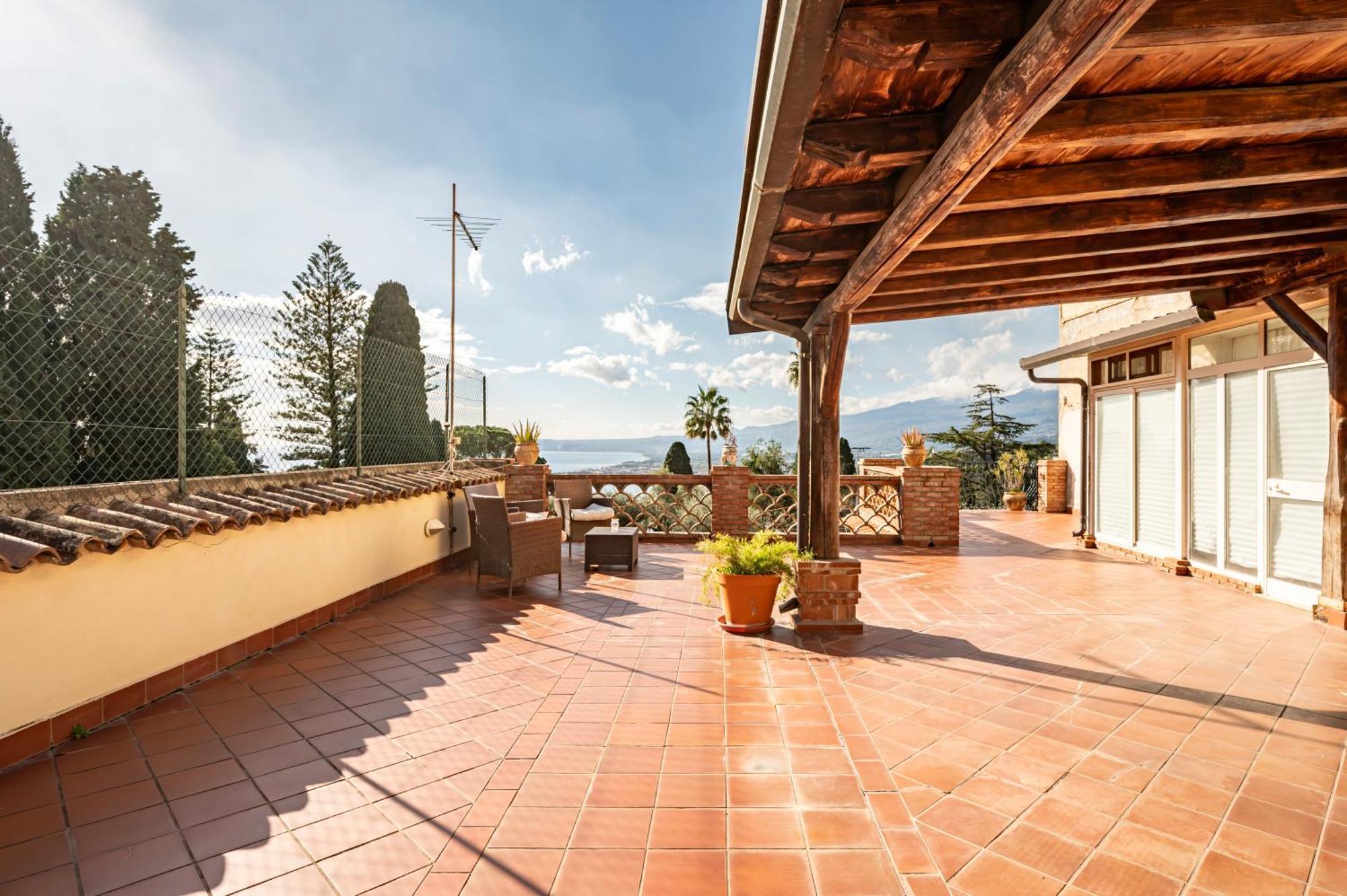 I Naviganti Apartment Taormina Bagian luar foto